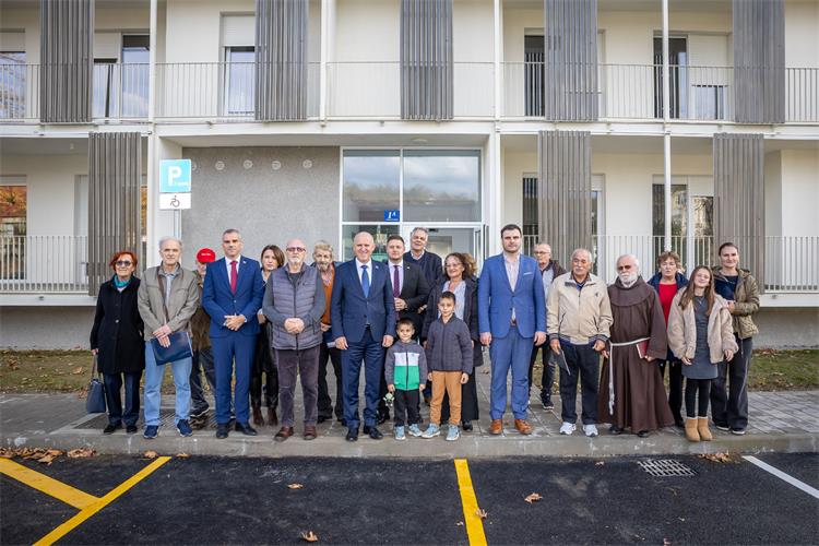 Slika /slike/Ministar/2025_11_17_Hrvatska Kostajnica_image2.jpeg